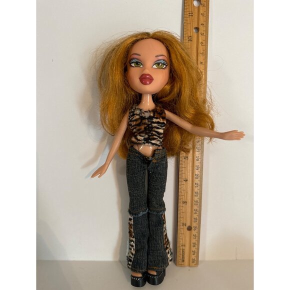 MGA Bratz Doll 2001 Limited Edition Wild Life Safari With Leopard Top & Flared J - Picture 2 of 6